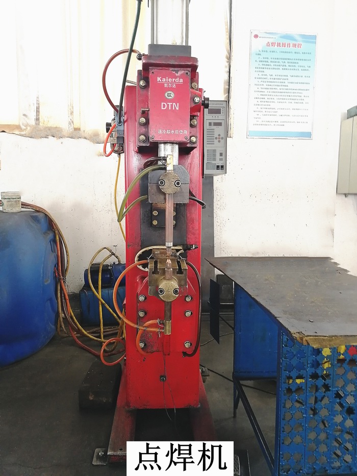調(diào)整大小 點焊機(jī).jpg